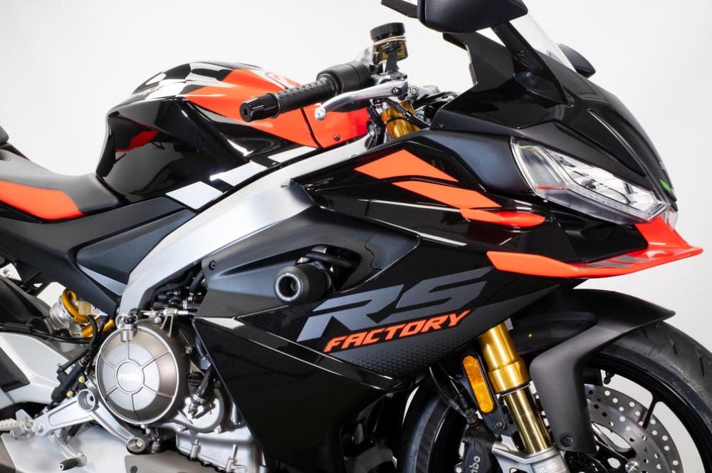 Aprilia RS 660 und RS660 Factory 2025+ Crash Protektor von Evotech Performance
